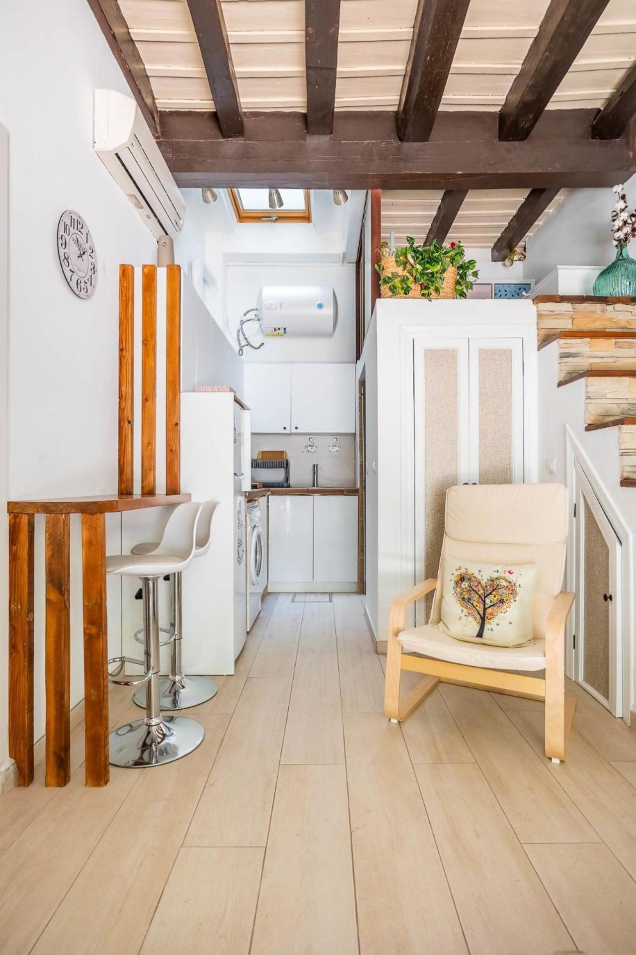 Comfy Away - Estudio En Patio De Vecinos En Las Setas Севилья Экстерьер фото