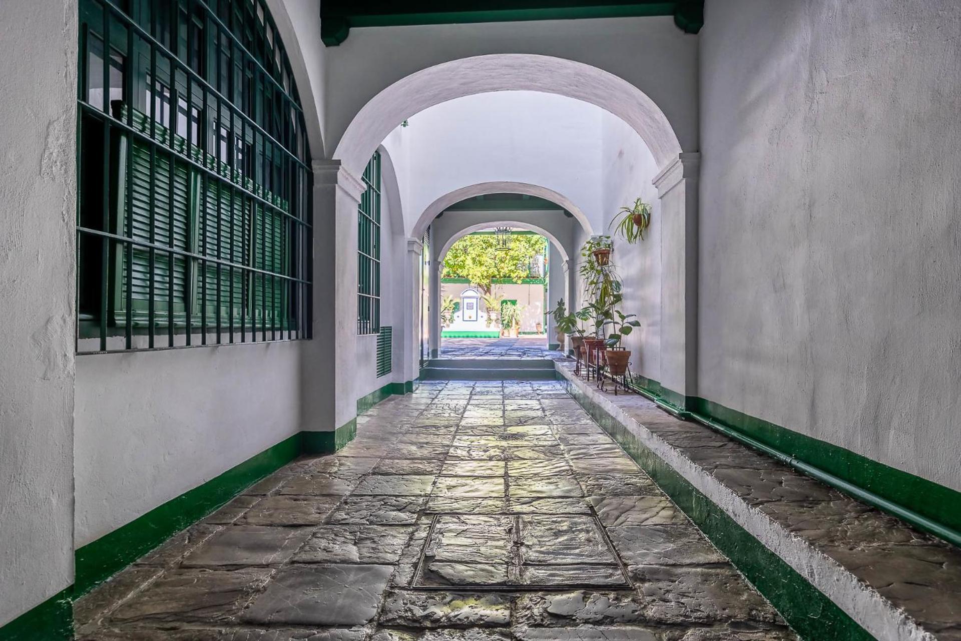 Comfy Away - Estudio En Patio De Vecinos En Las Setas Севилья Экстерьер фото