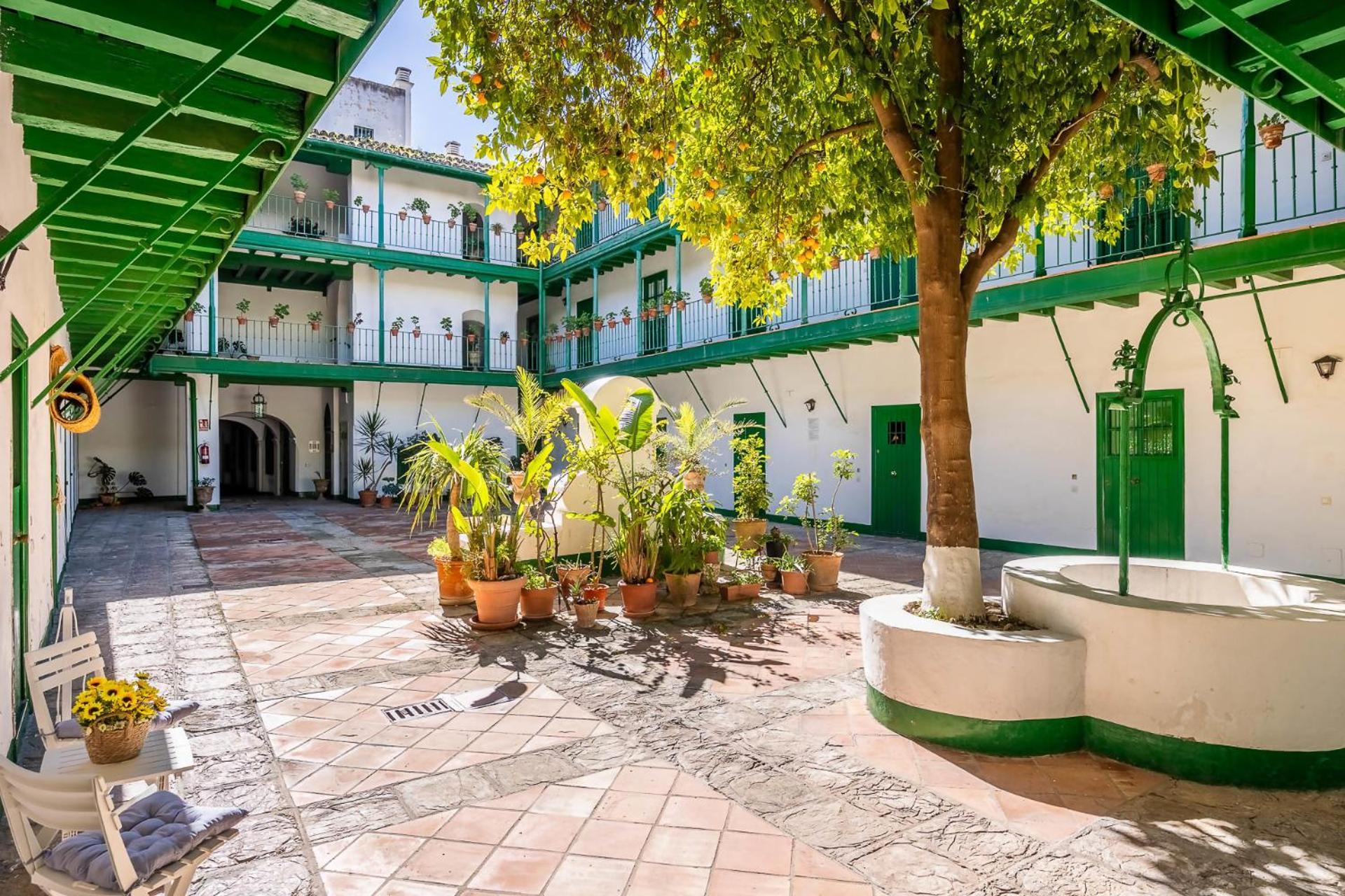 Comfy Away - Estudio En Patio De Vecinos En Las Setas Севилья Экстерьер фото
